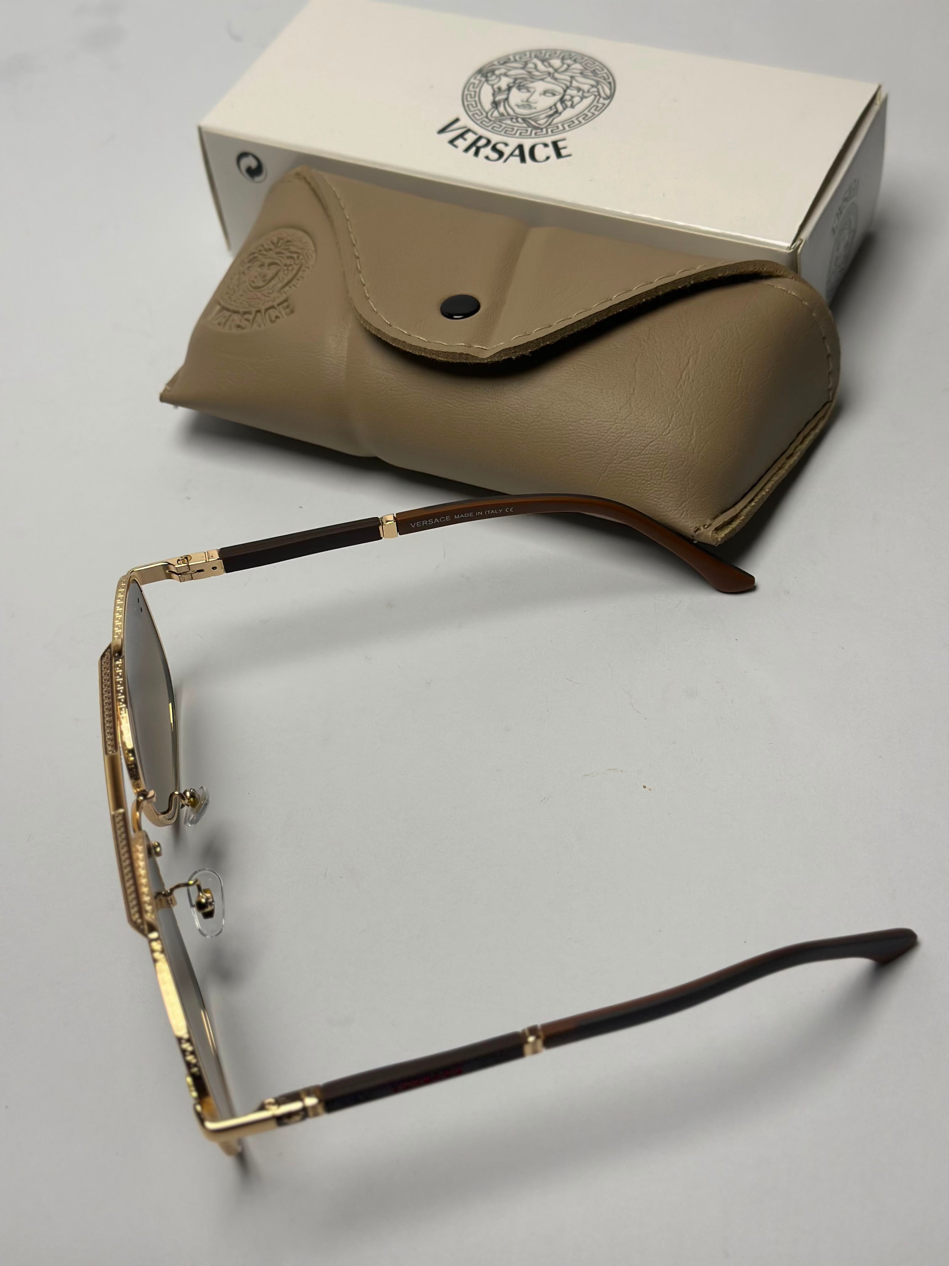 Ve*sace Aviator Sunglasses – Brown Gradient Lens